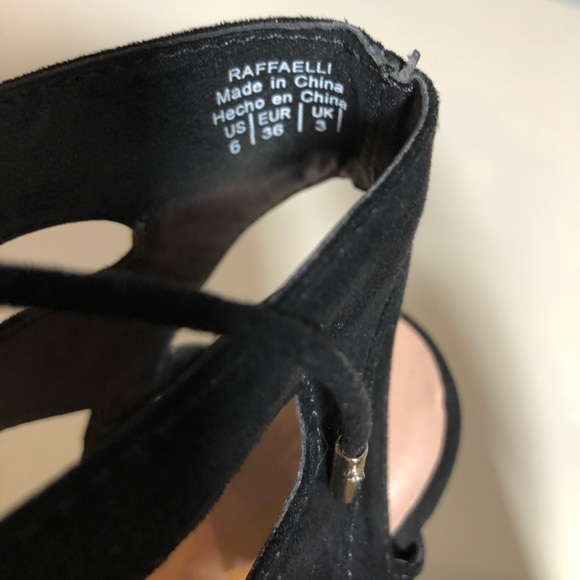 Black Sandals with Block Heel - Picture 7 of 7